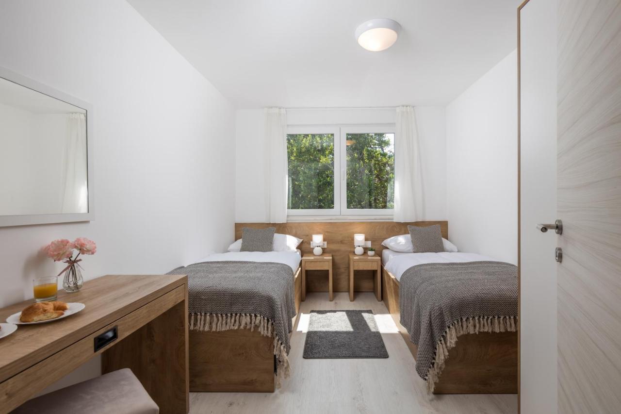 Homes Ostro Kraljevica